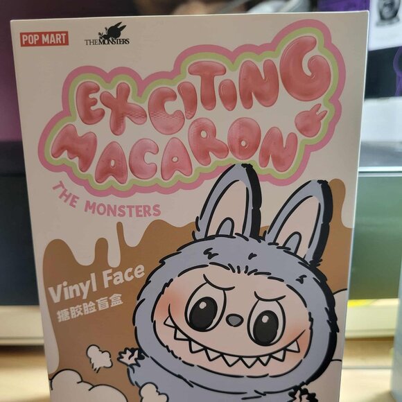 BNIB *Authentic* Exciting Macaron -Sea Salt Coconut Labubu (Sealed Box) - Picture 2 of 5